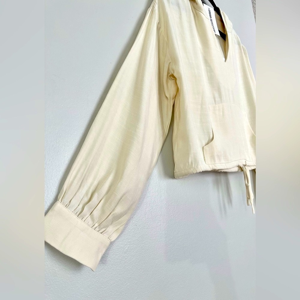 Urban Outfitters Lumiere Crop Hoodies in Medium - Picture 2 of 8